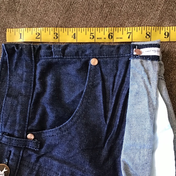 NWOT One Teaspoon Dark Wash Bandits Relaxed, Long Rise Twisted Cuff Shorts (24) - Picture 10 of 10
